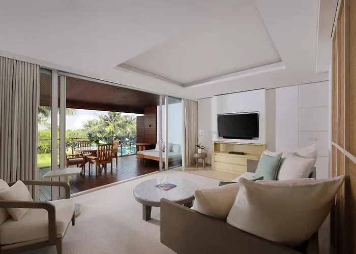 Uma Курортный комплекс 5*
